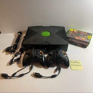 *SOLD* (BUNDLE) Original XBOX W/ 4 Games & Accessories!!